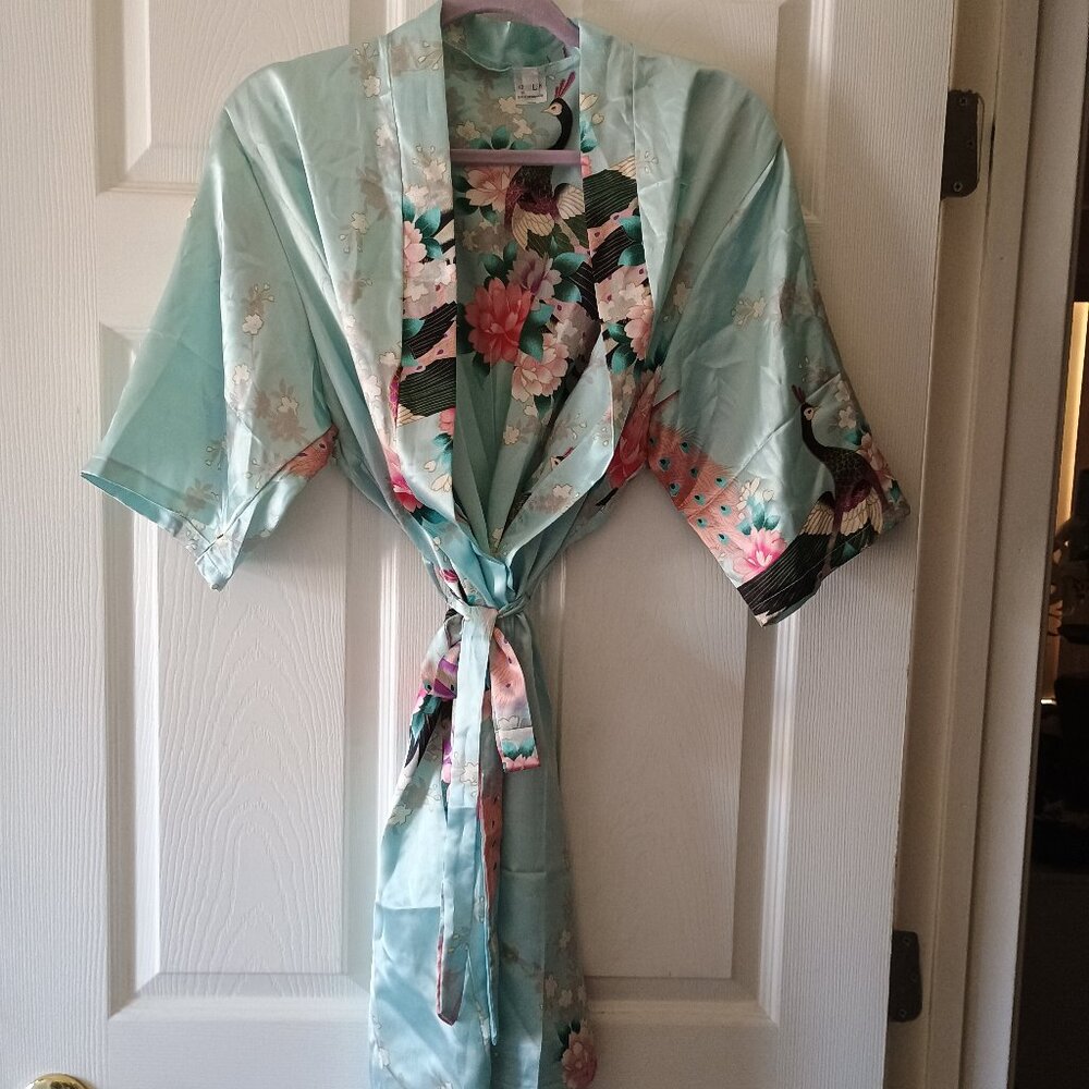 Elegant Floral Kimono Robe